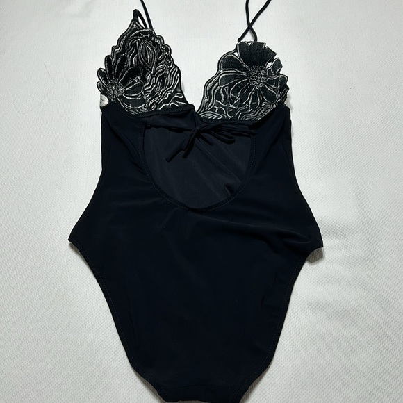 Pain de sucre one piece black one piece swimsuit, good condition, size 34B, - Picture 3 of 7